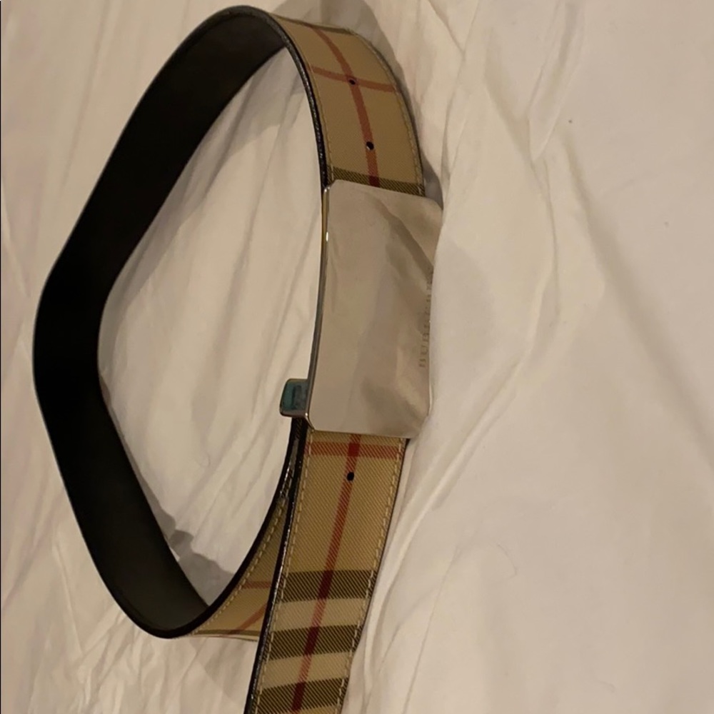 Burberry belt